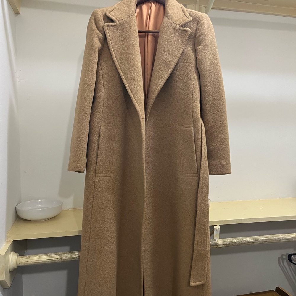 Elegant Tan Women's Coat